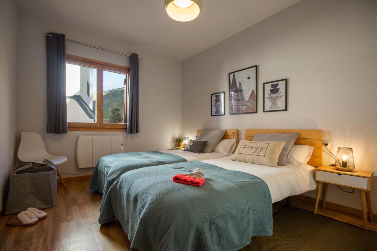 Gorgol Confort Y Funcionalidad Con Balcon - By Pirineos 360 *